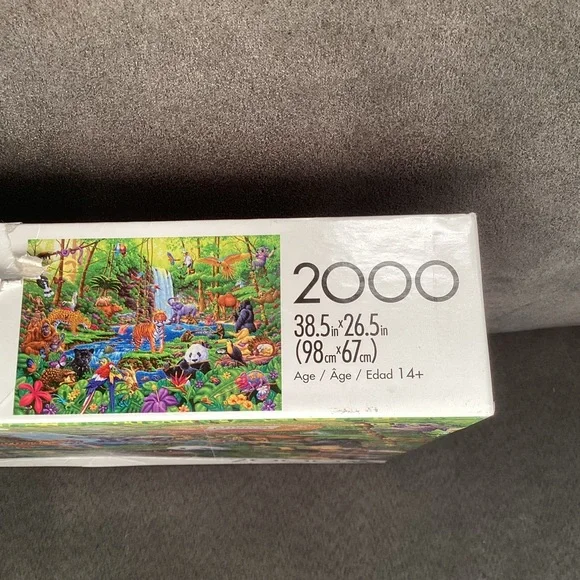 2000pc Puzzle- missing 3pcs - Picture 4 of 5